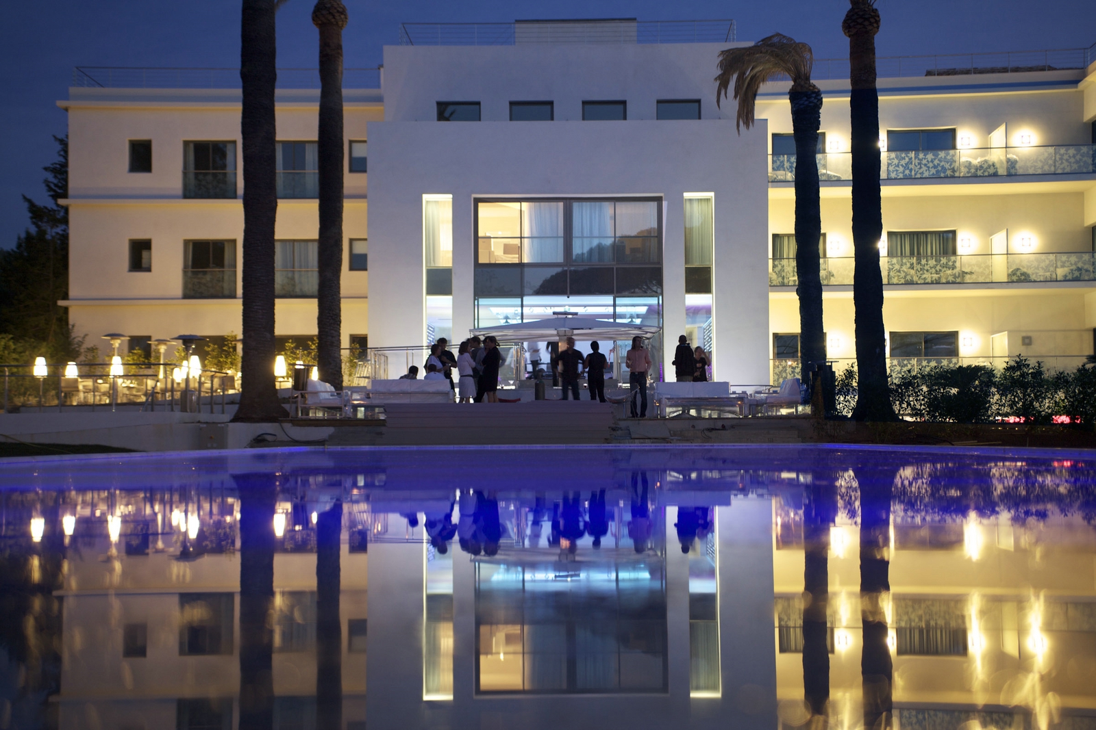 KUBE Hotel Saint-Tropez-facade-credit L.Pons