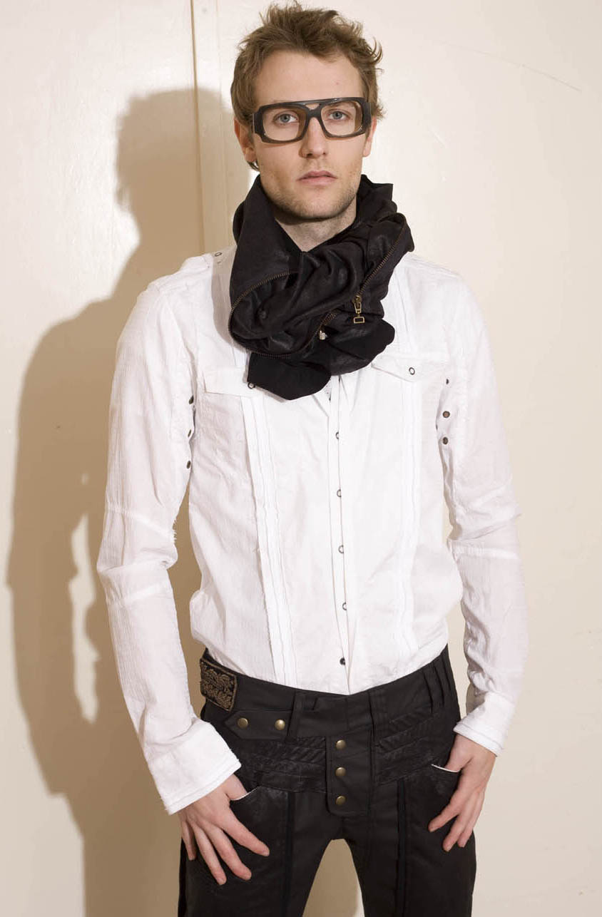 Tim Van Steenbergen Men's AW 2010-2011 (image Tomas Vandecasteele) 19