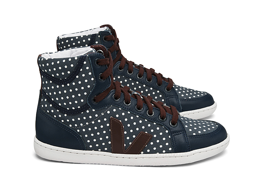 VEJA_SPMA_MARINHO DOTS BURGUNDY