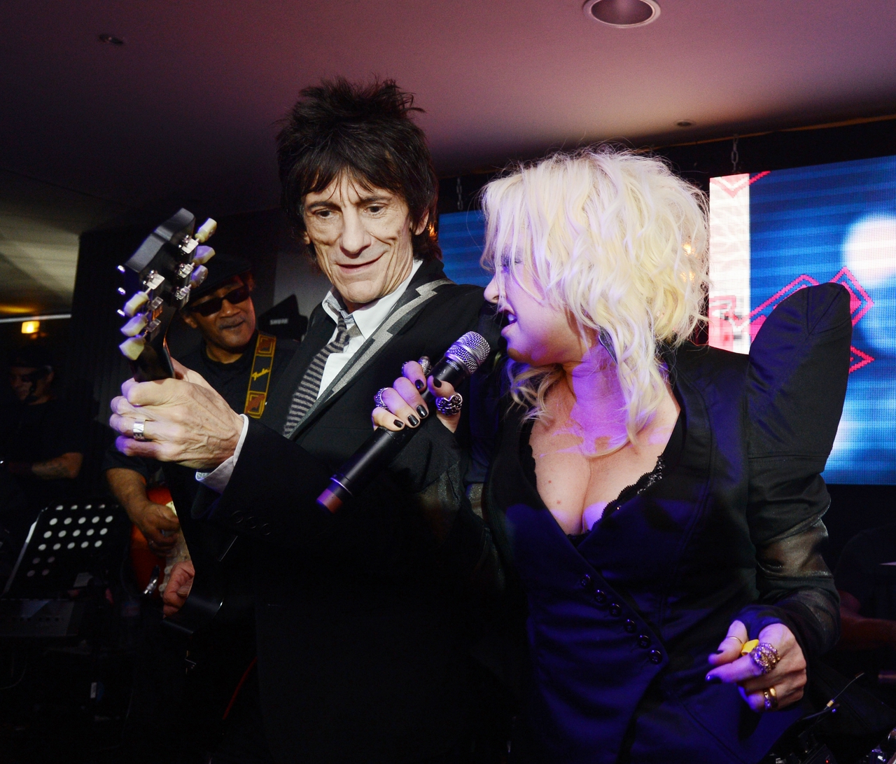 RON WOOD & CYNDI LAUPER AT BELVEDERE VODKA PARTY _ VIP ROOM 