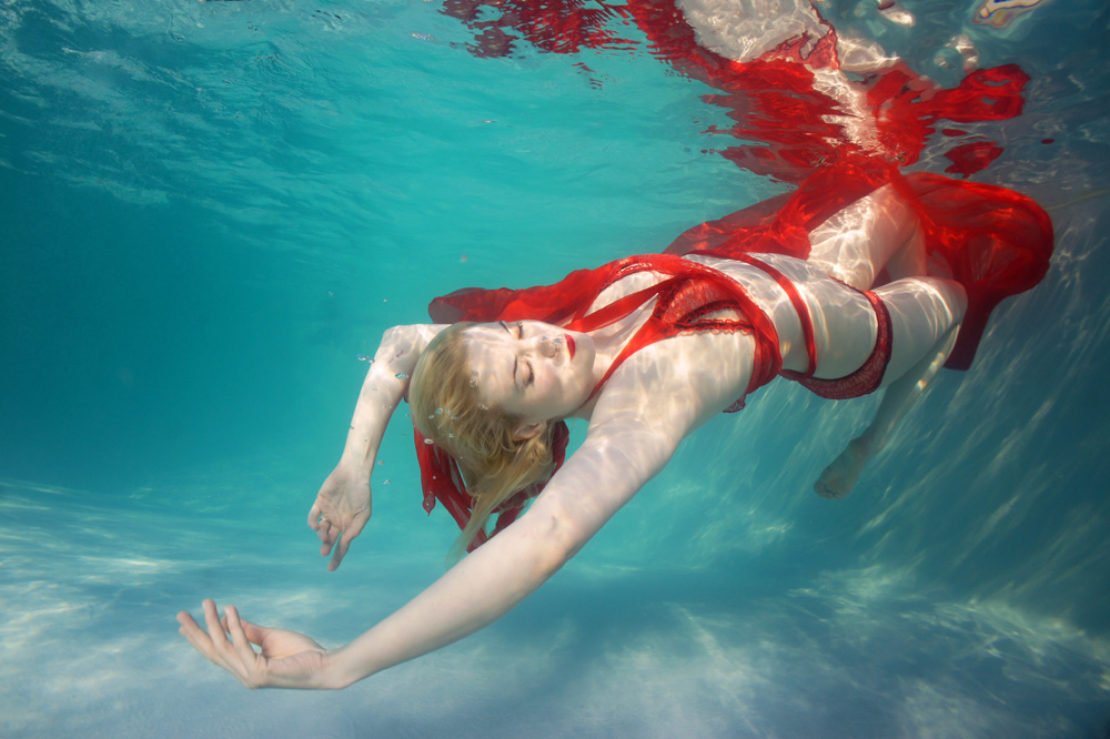 britta_uschkamp_lingerie_ X _Anomie_Underwater
