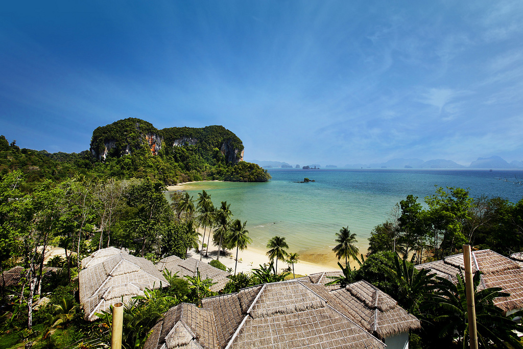 PARADISE KHO YAO BEACH RESORT