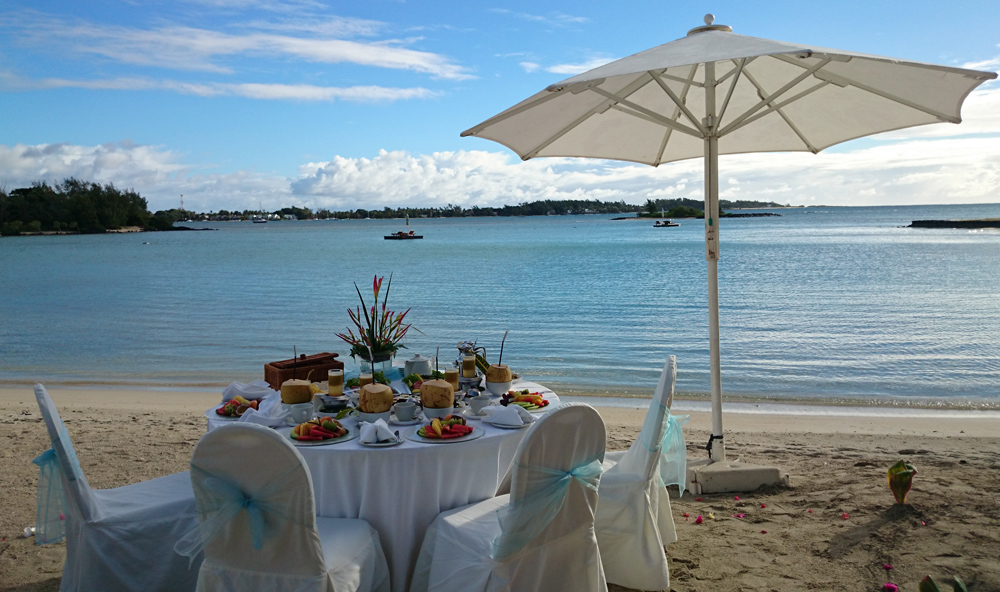 BREAKFAST TIME - TOUESSROK BEACH