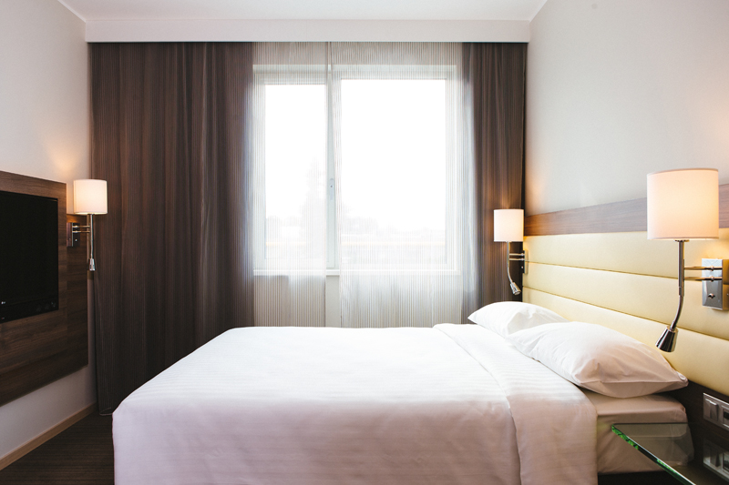 Guestroom_Executive_King - MOXY HOTEL - MARRIOTT -MTRLST- MTRLSTDOTCOM - MILAN