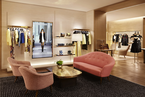 LOUIS VUITTON BOUTIQUE MONTAIGNE