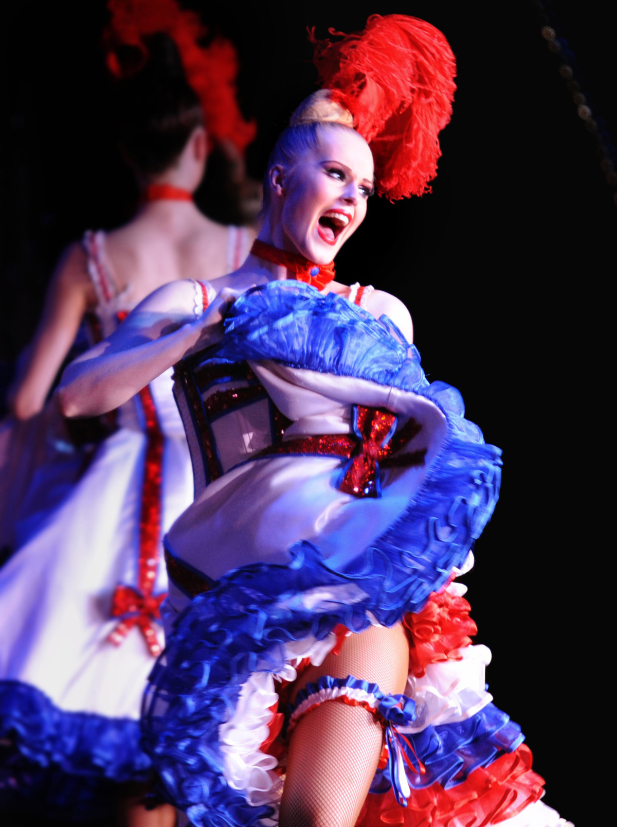 french-cancan-danseuse-moulin-rouge-s-bertrand